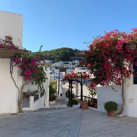 Amazing Naxos | 2 Bedrooms | Nami | Breathtaking Sea Views And Outdoor Hot Tub | Chora Naxos Vila *
